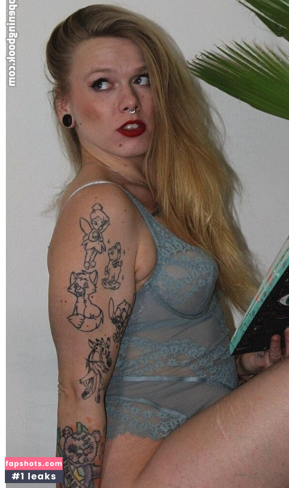 vanny_flowerchild Nude Leaks OnlyFans Photos #24 - LeakJerk