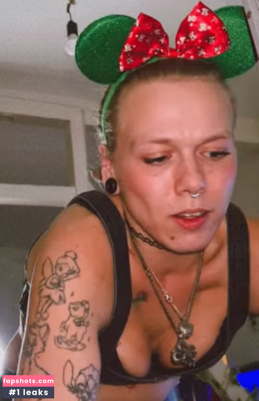 vanny_flowerchild Nude Leaks OnlyFans Photos #8 - LeakJerk