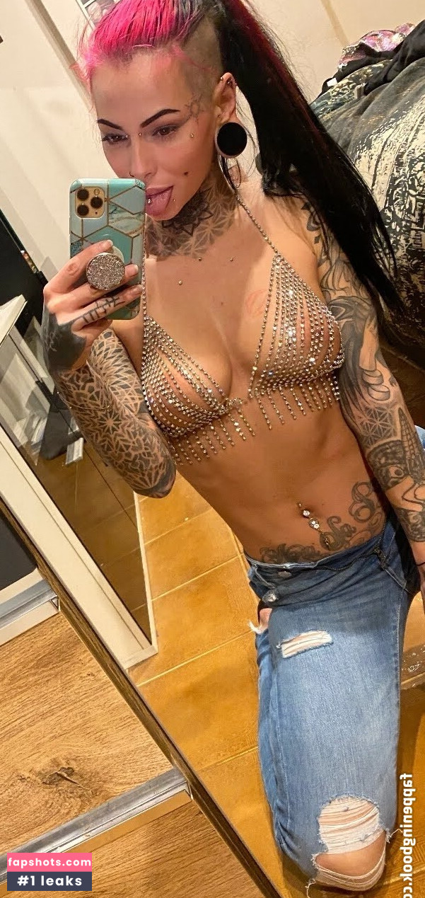 VanyVanity gallery photo #11