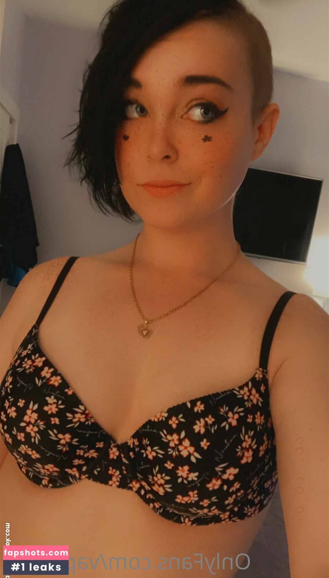 vapidthot gallery photo #42