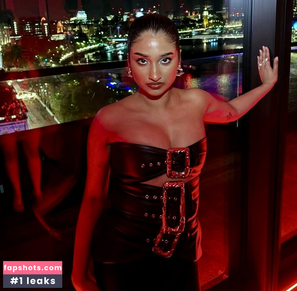 Varada Sethu gallery photo #3