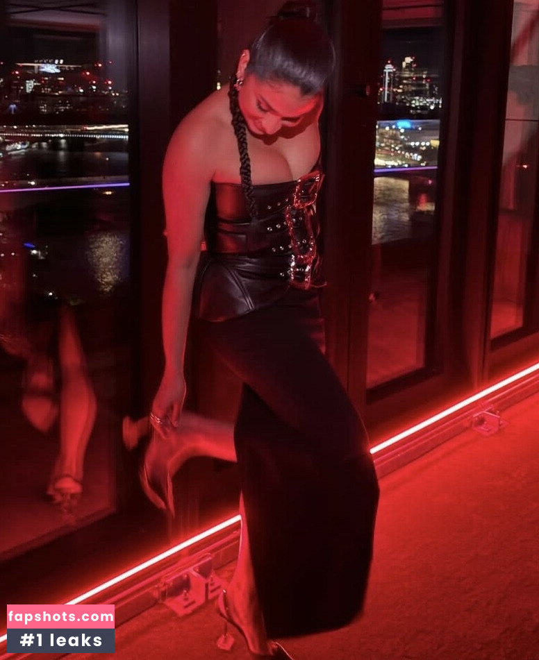 Varada Sethu gallery photo #4