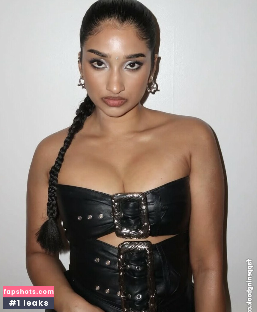 Varada Sethu gallery photo #8