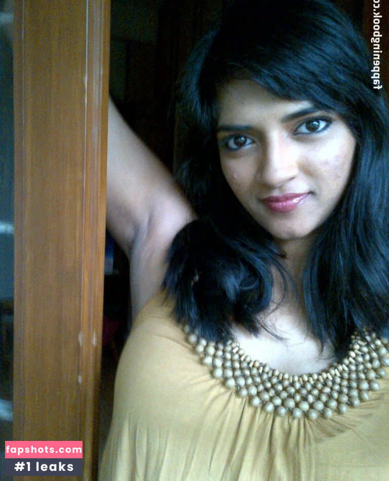 Vasundhara Kashyap gallery photo #15