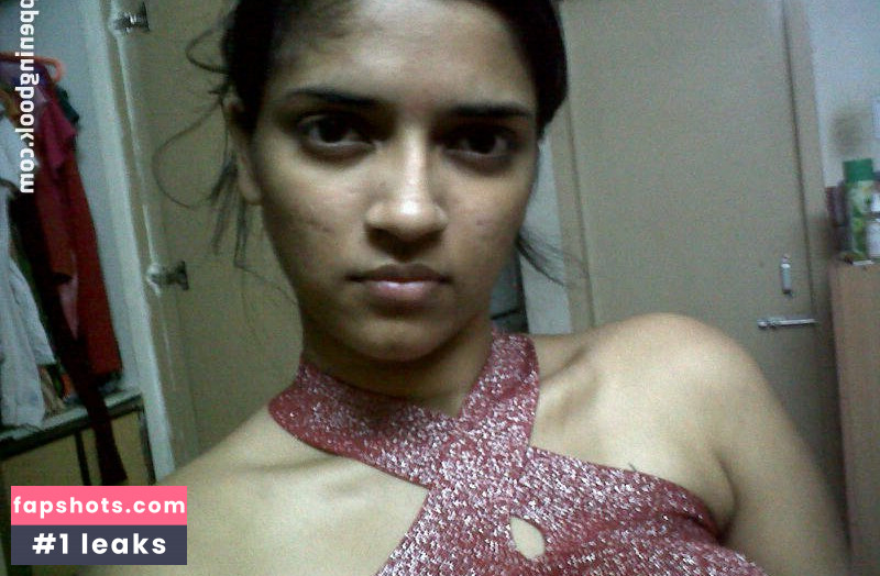 Vasundhara Kashyap gallery photo #42