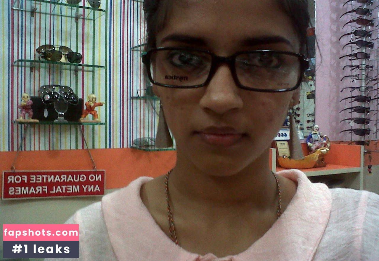 Vasundhara Kashyap gallery photo #44