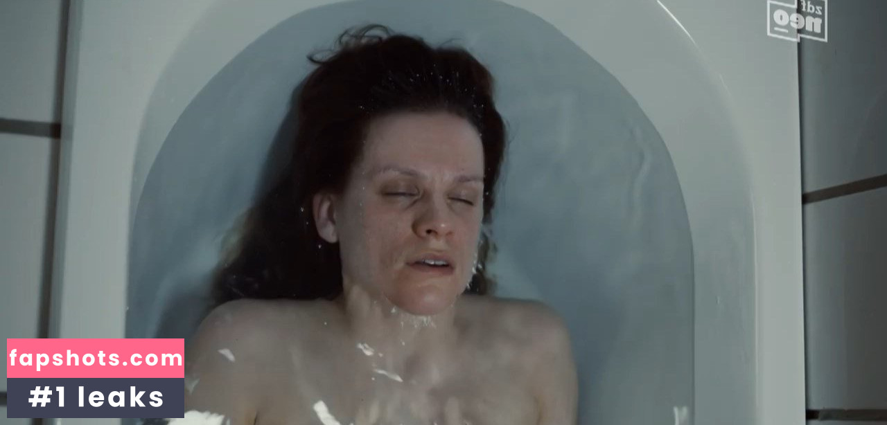 Veerle Baetens gallery photo #4