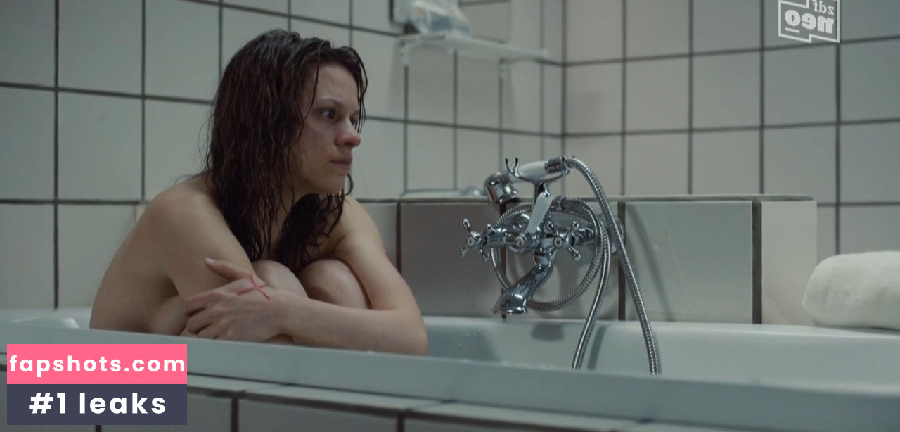 Veerle Baetens gallery photo #9