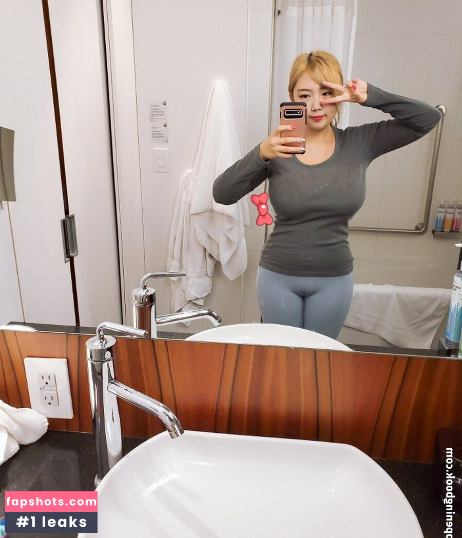 Velvet_7 Nahé úniky fotek pouze od fanoušků #375 - Fapshots