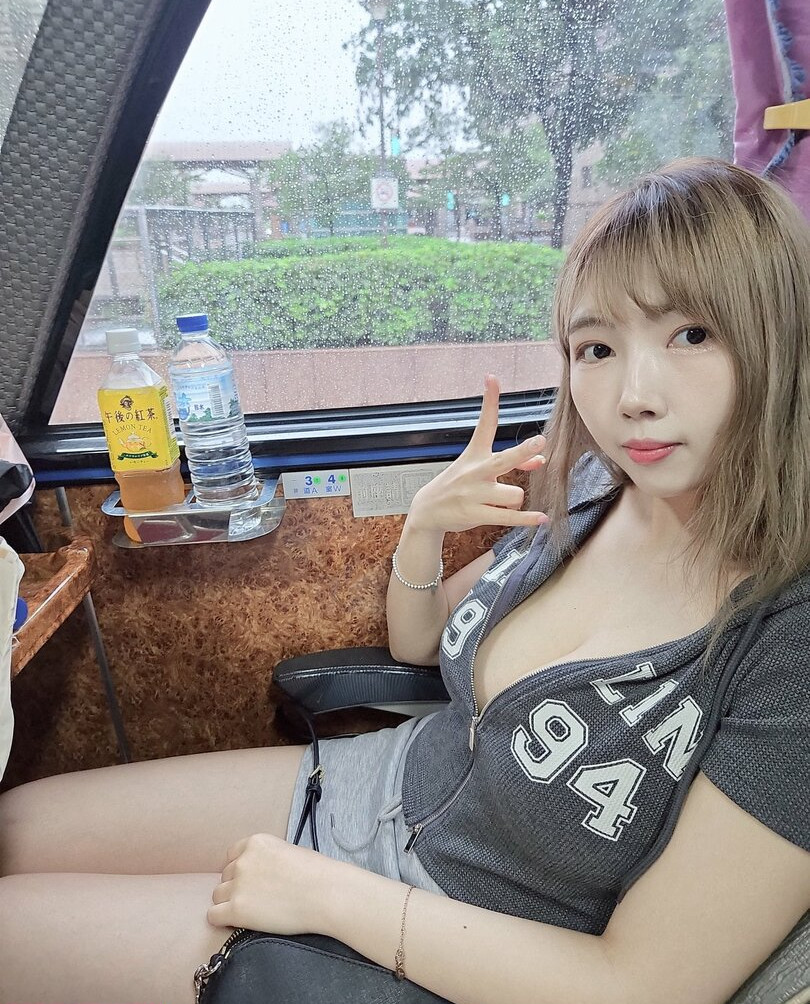 velvet-7 Nahé úniky fotek pouze od fanoušků #412 - Fapshots