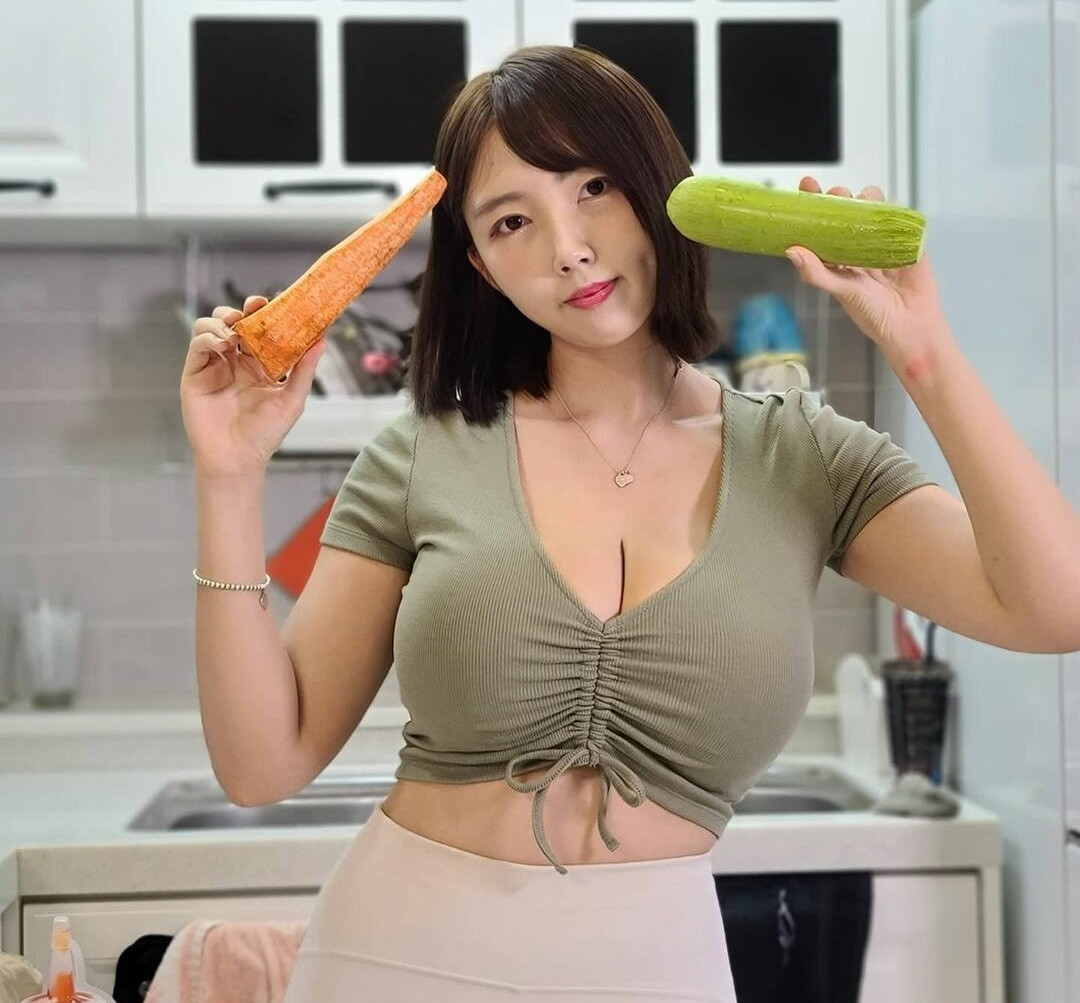 velvet-7 Nude Leaks OnlyFans Photos #725 - LeakJerk