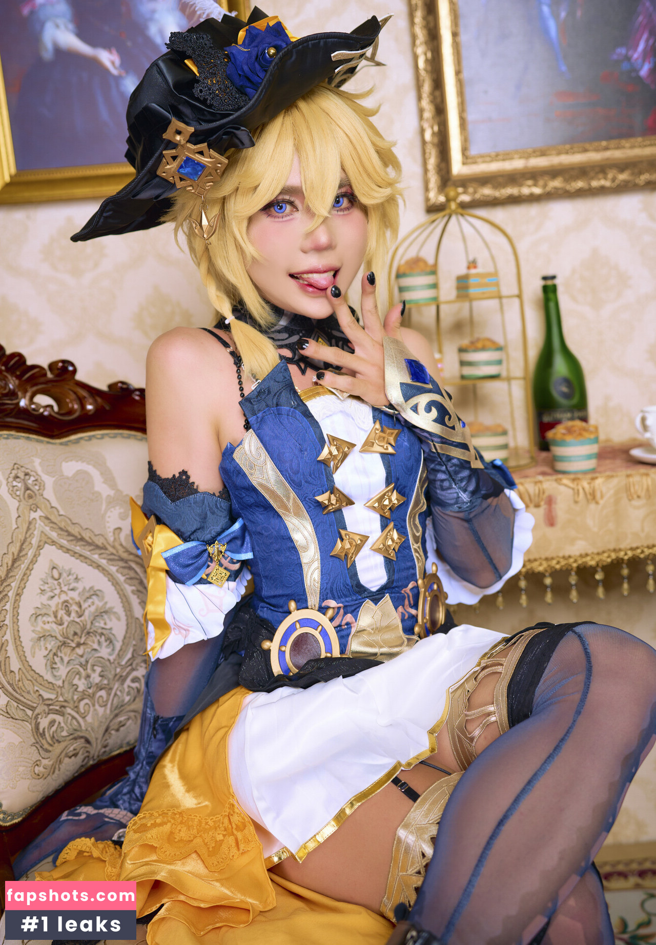 Velvet-Chann nude babe gallery