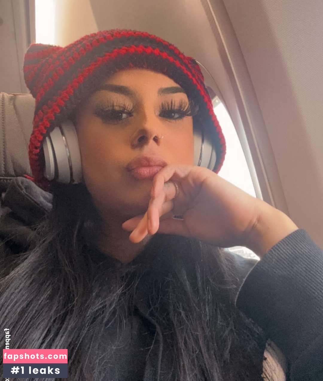 velvet_kitty93_ gallery photo #22