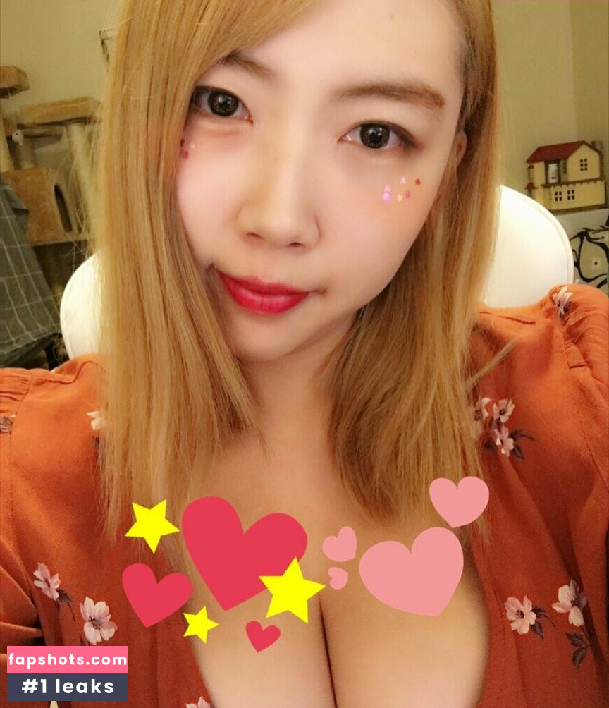 Velvet gallery photo #4