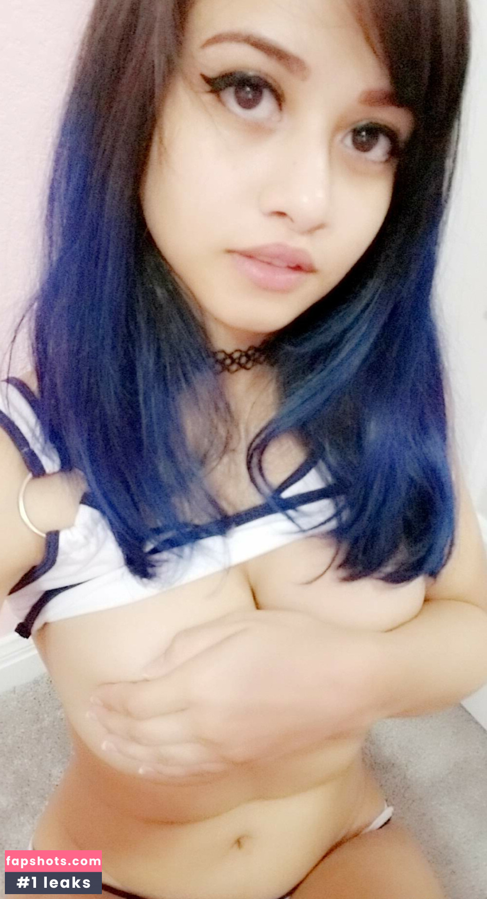 VelvetValie gallery photo #17