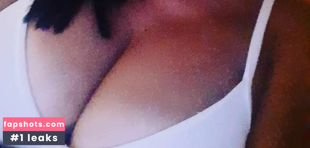 Venere Mora Nude Leaks OnlyFans Photos #5 - LeakJerk