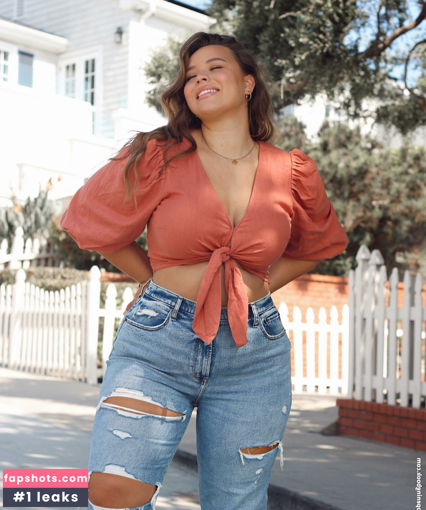 Venezia Cruz gallery photo #16