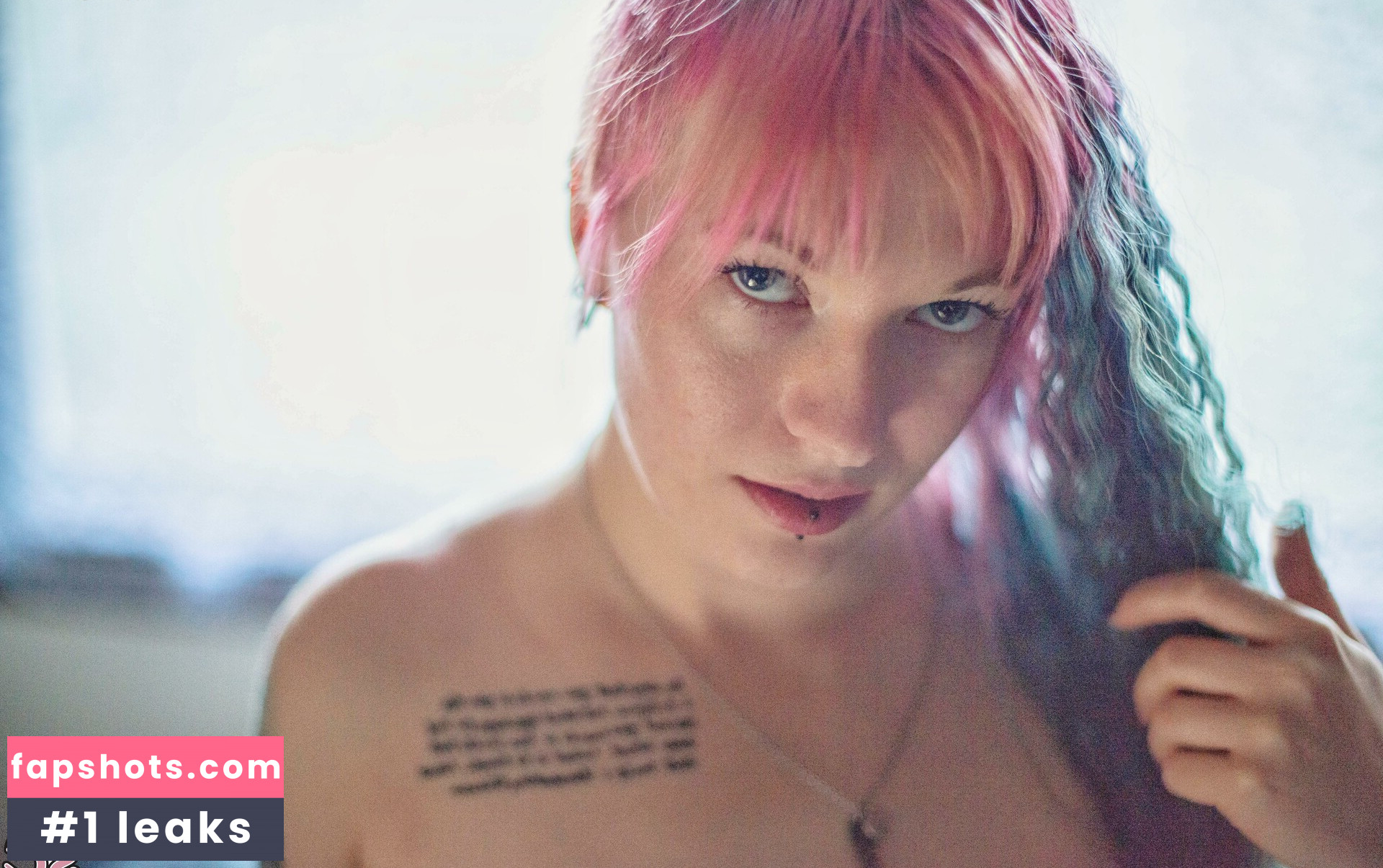 Venomousrose gallery photo #13