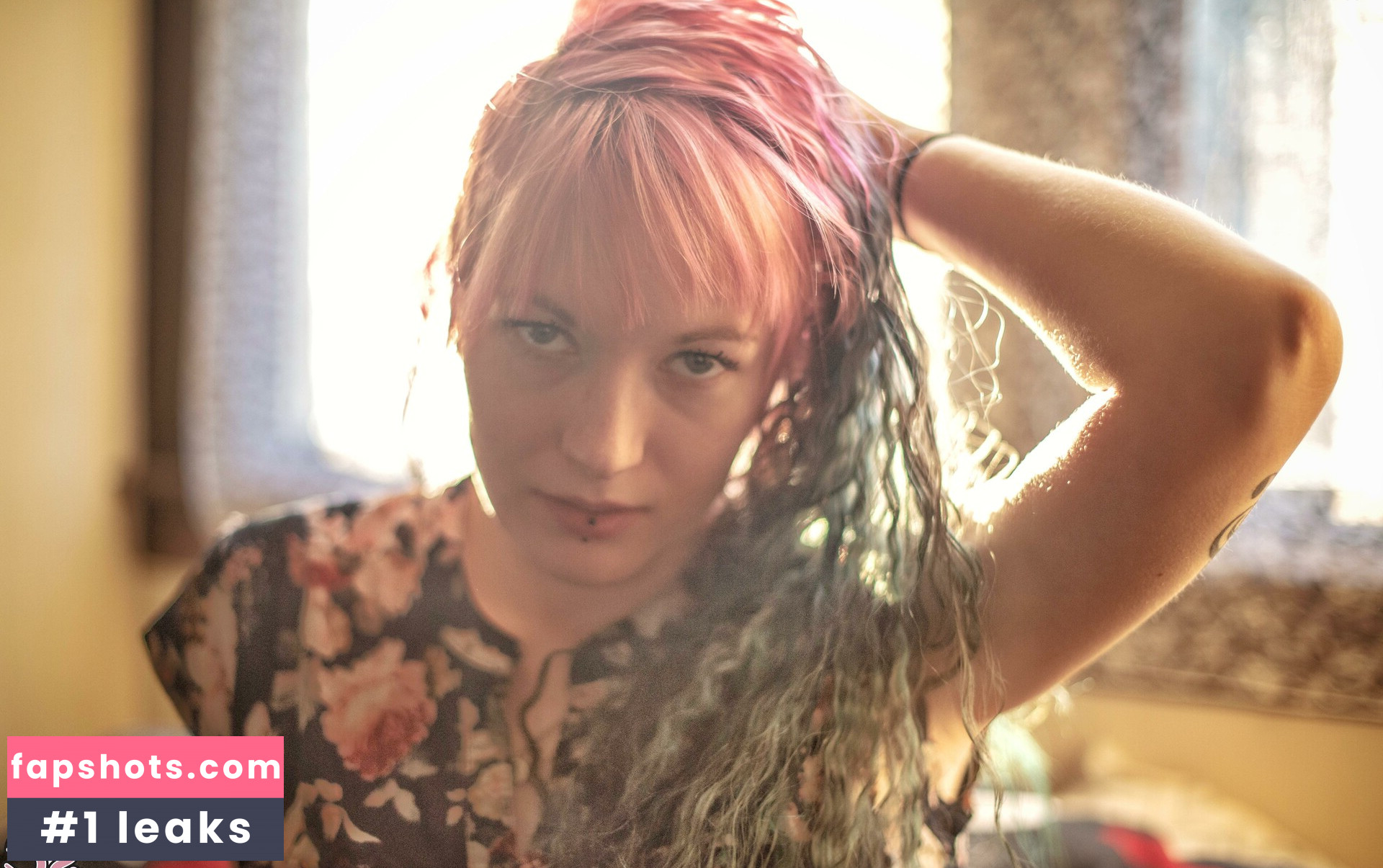 Venomousrose gallery photo #29