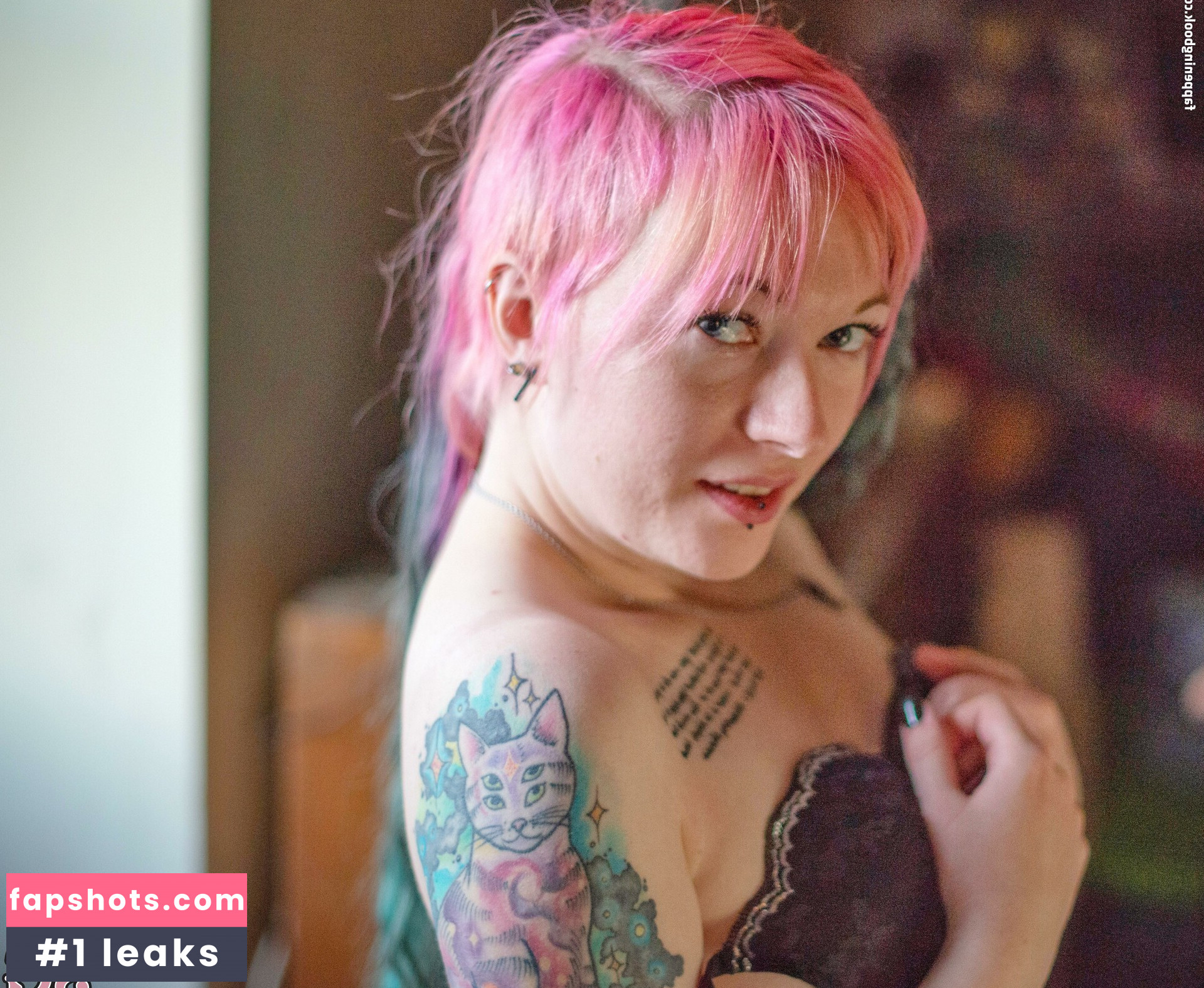 Venomousrose gallery photo #6