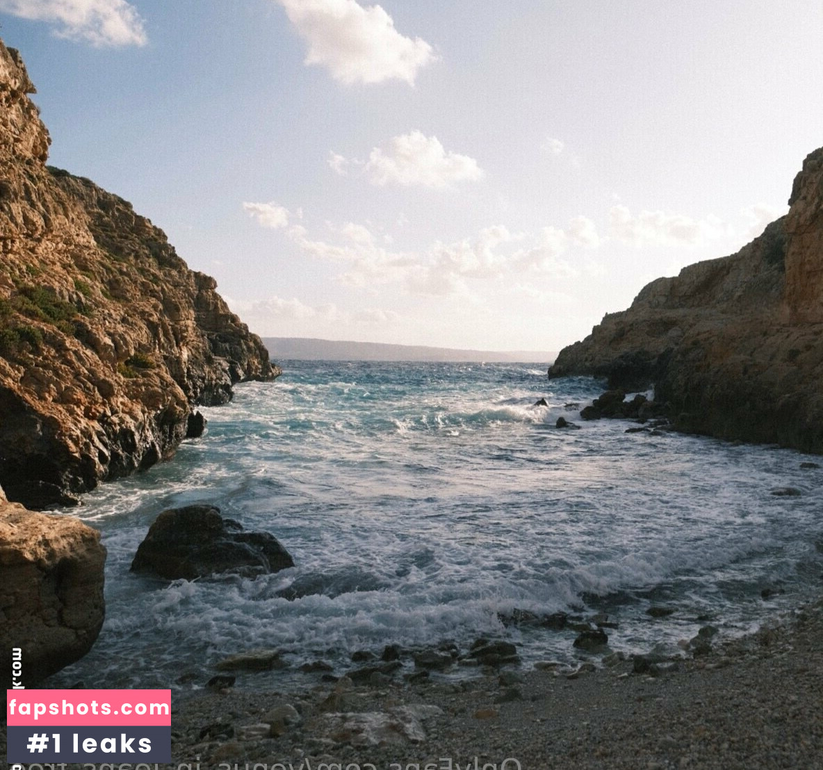 venus_in_jeans_free gallery photo #2