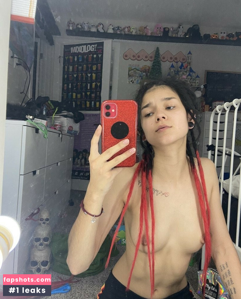 Venus Kitty gallery photo #37