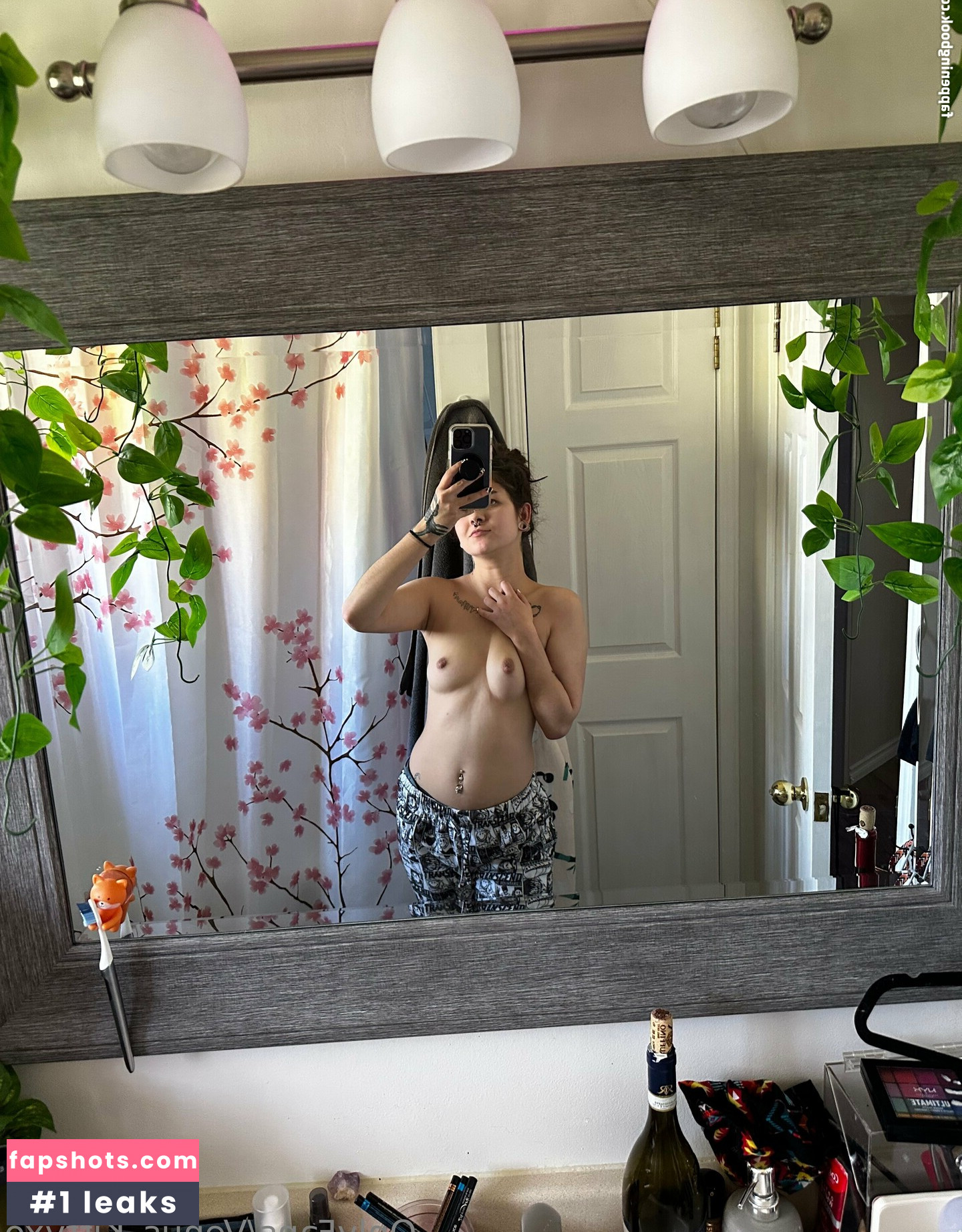 venus_kittyxo Nude Leaks OnlyFans Photos #18 - LeakJerk