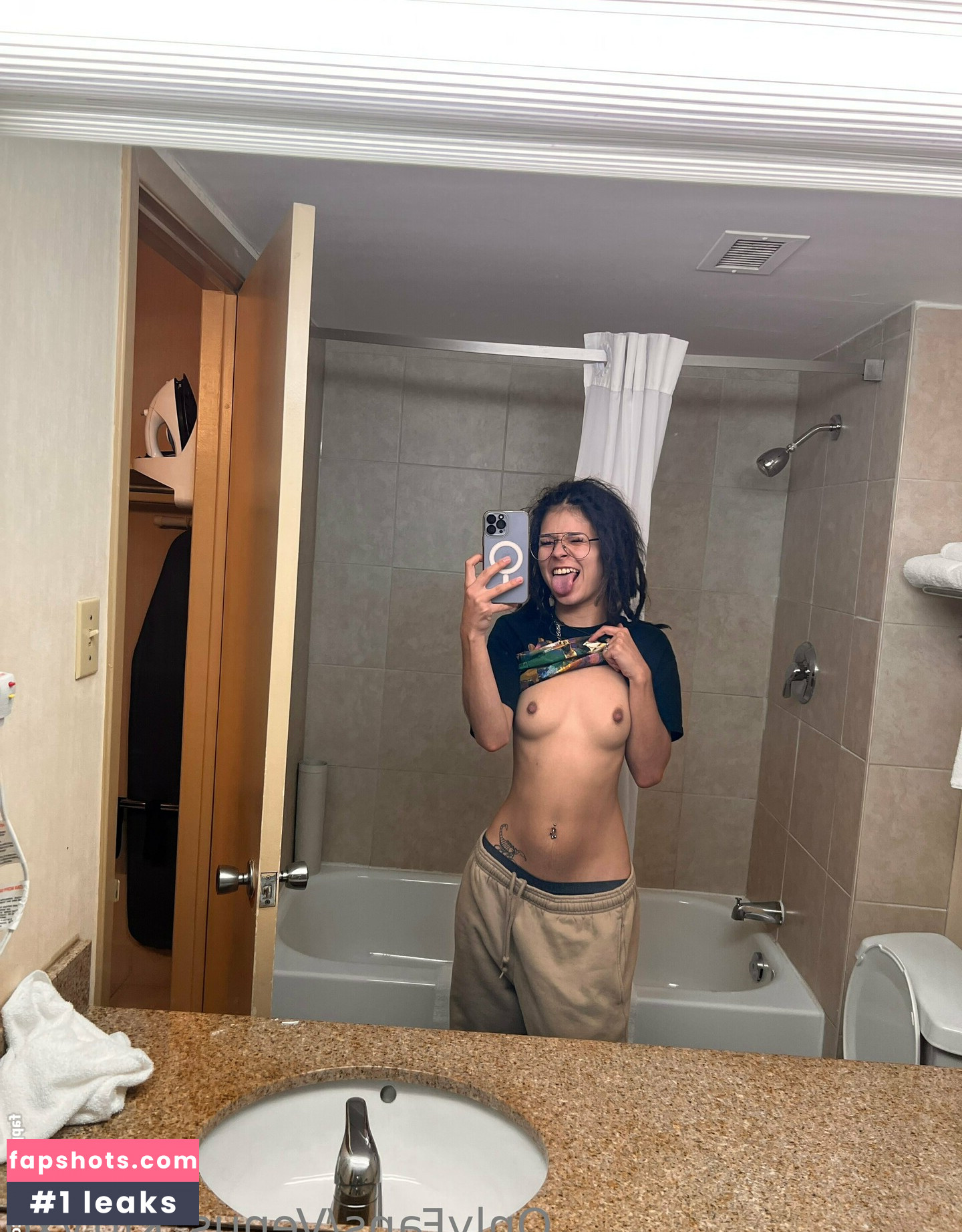 venus_kittyxo Nude Leaks OnlyFans Photos #92 - LeakJerk