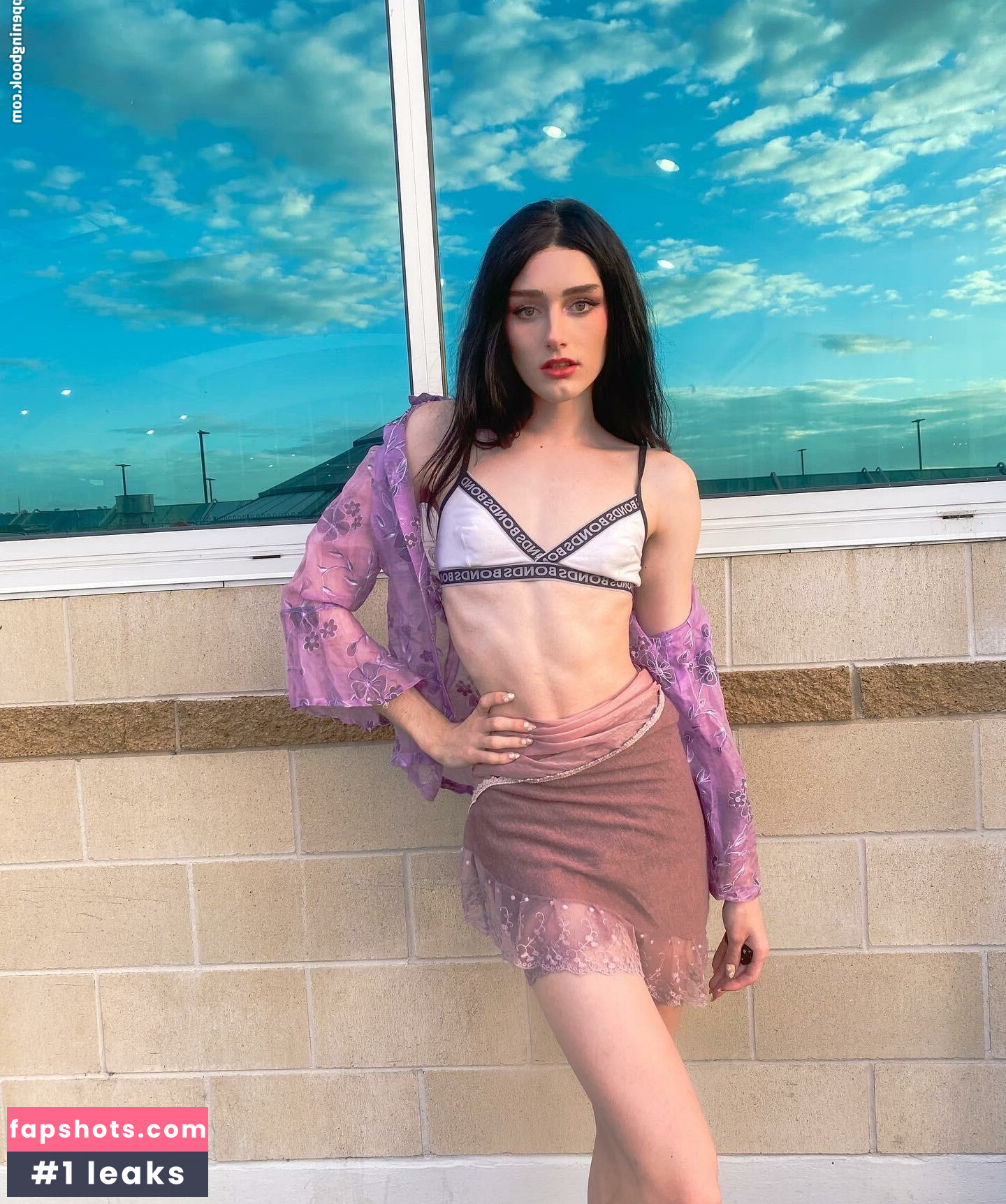 Venus Moorez gallery photo #69