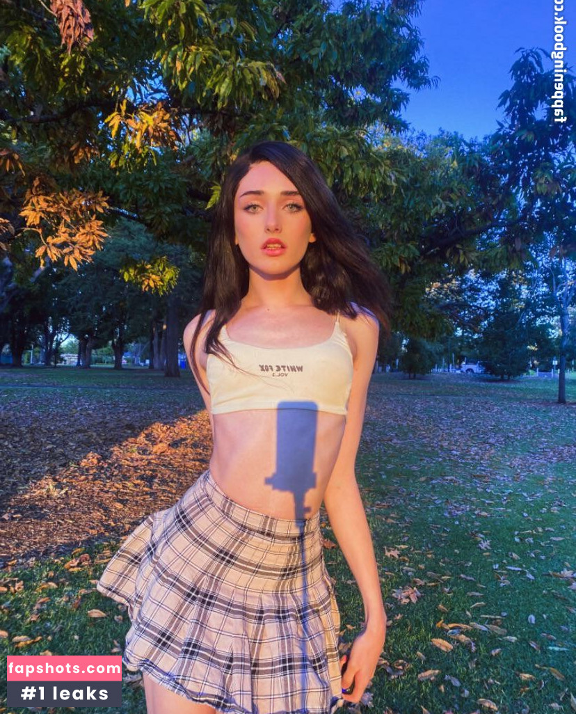 Venus Moorez gallery photo #71