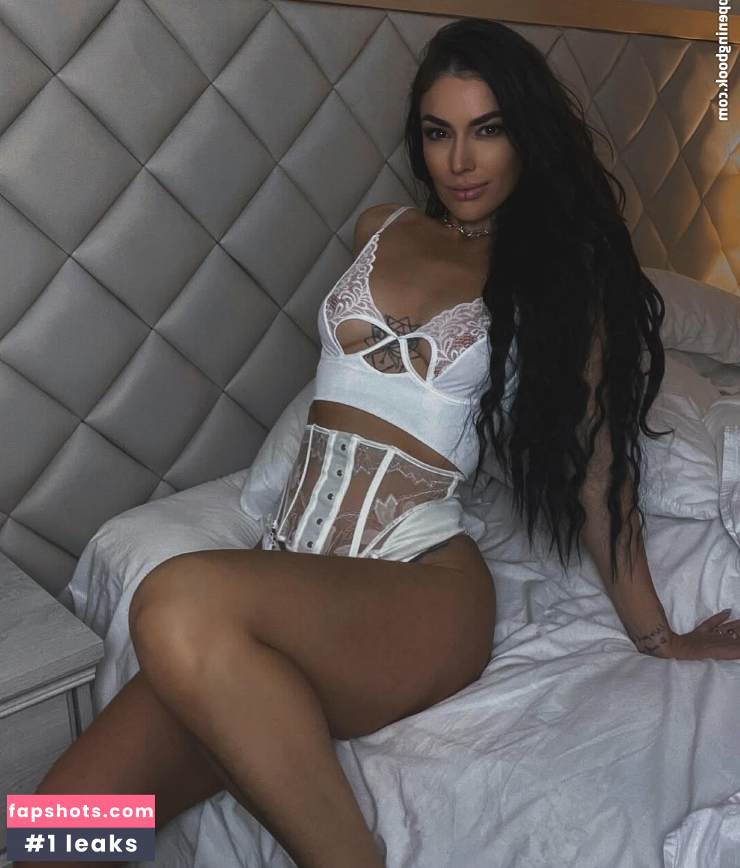 Venus Valencia gallery photo #20