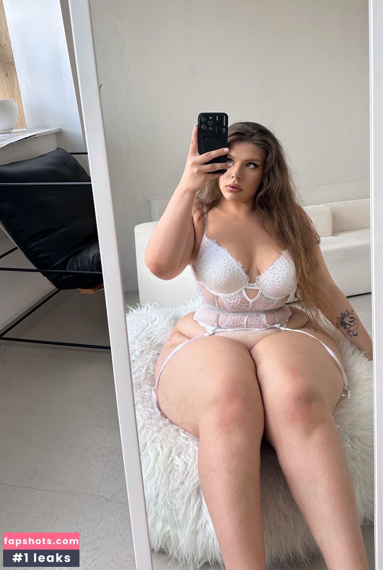 VenusRubens Nude Leaks OnlyFans Photos #6 - LeakJerk