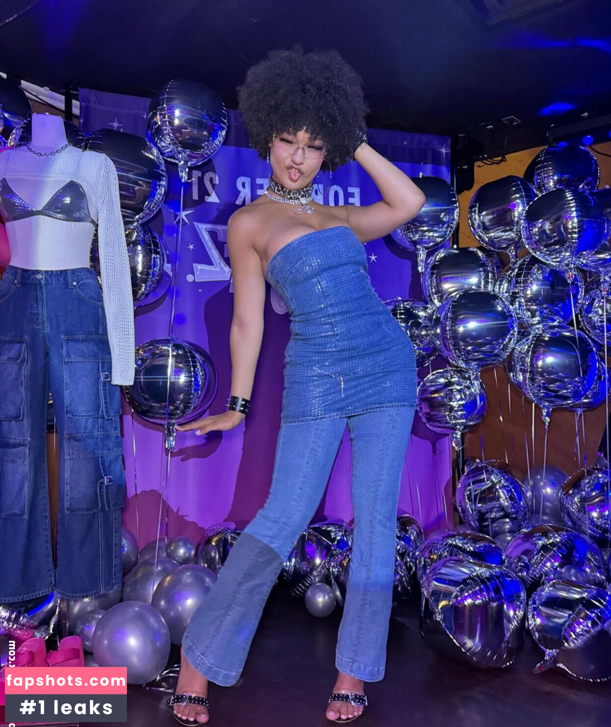 veondremitchell Nahé úniky fotek pouze od fanoušků #13 - Fapshots