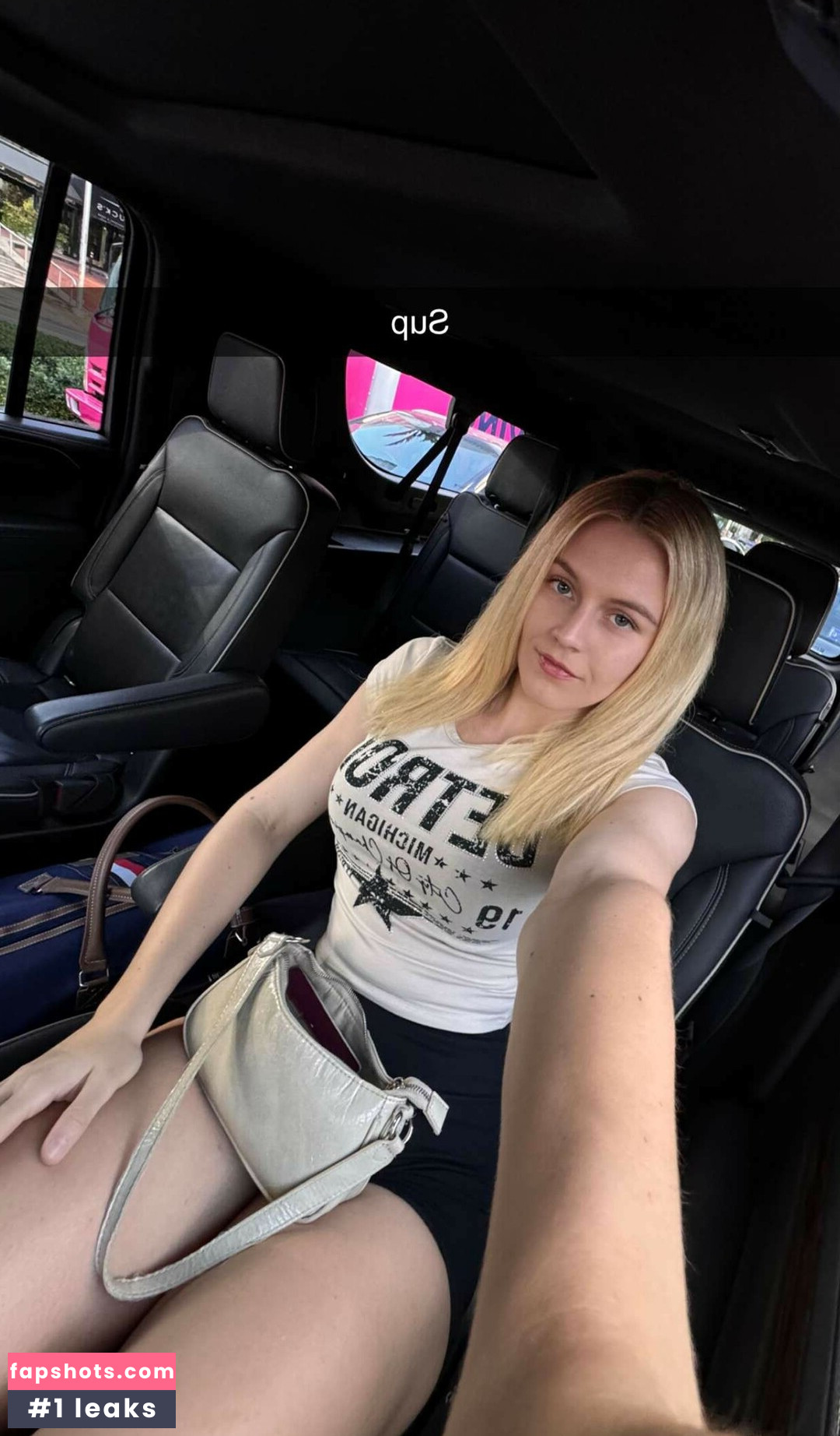 Vera Dijkmans Nude Leaks OnlyFans Photos #15 - LeakJerk