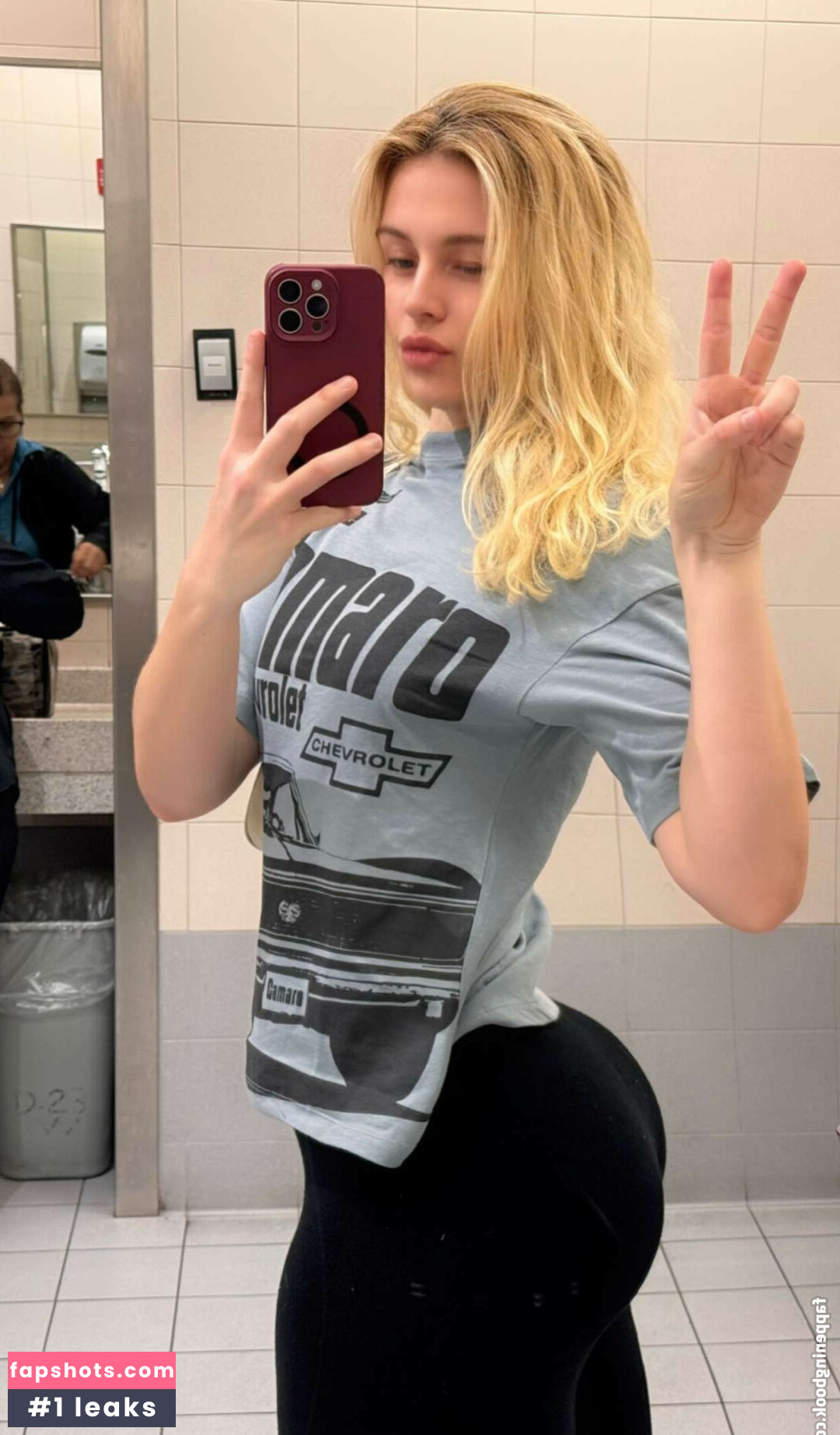 Vera Dijkmans Nude Leaks OnlyFans Photos #22 - LeakJerk