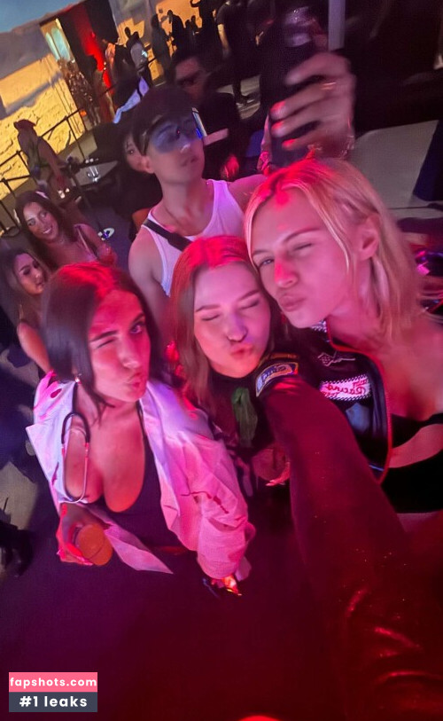 Vera Dijkmans gallery photo #1040