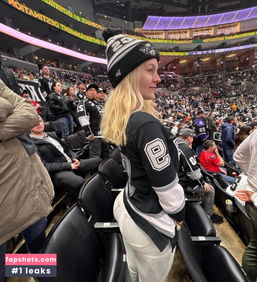 Vera Dijkmans Nude Leaks OnlyFans Photos #117 - LeakJerk