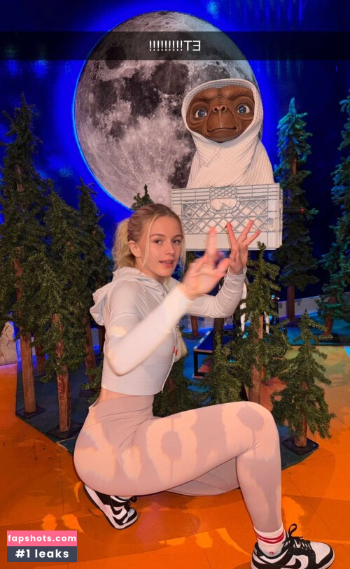 Vera Dijkmans Nude Leaks OnlyFans Photos #122 - LeakJerk