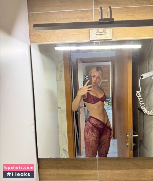 Vera Dijkmans Nude Leaks OnlyFans Photos #1391 - LeakJerk