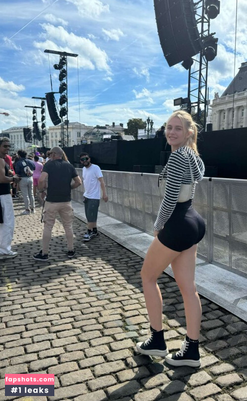 Vera Dijkmans Nude Leaks OnlyFans Photos #1531 - LeakJerk