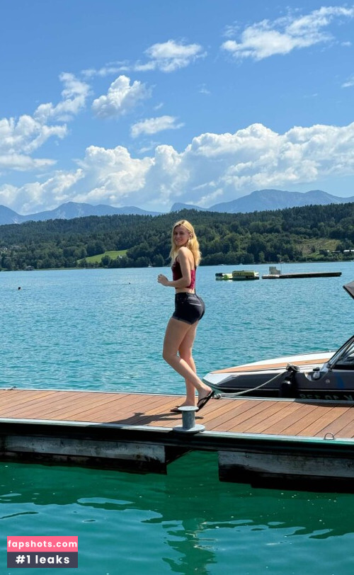 Vera Dijkmans Nude Leaks OnlyFans Photos #1590 - LeakJerk