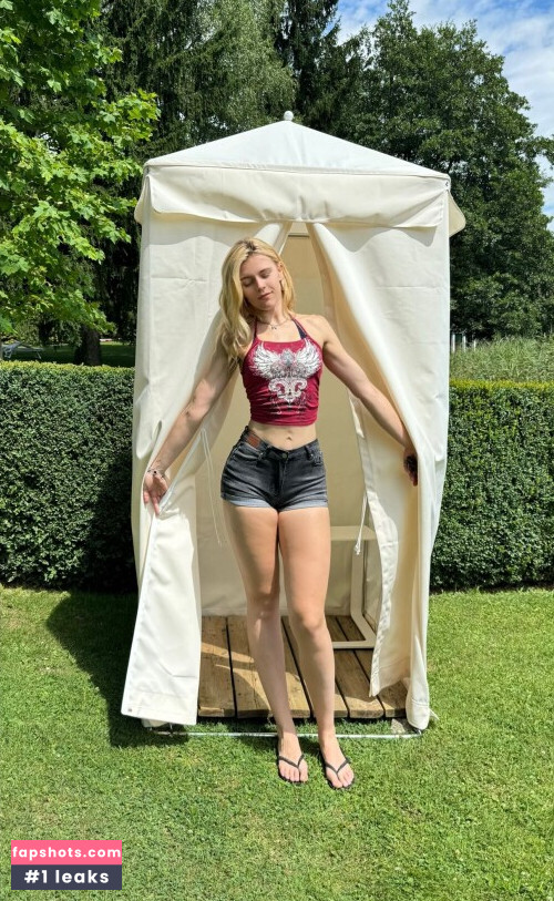 Vera Dijkmans Nude Leaks OnlyFans Photos #1595 - LeakJerk