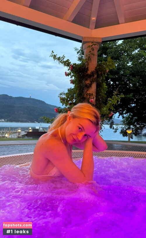 Vera Dijkmans Nude Leaks OnlyFans Photos #1601 - LeakJerk