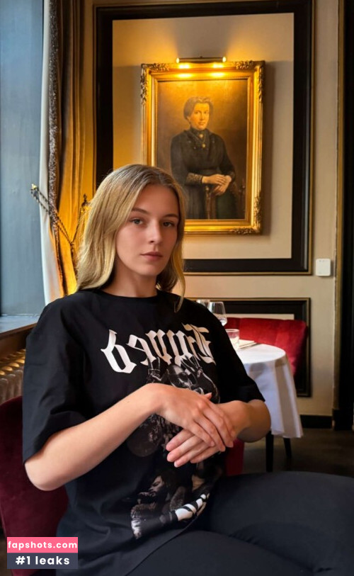 Vera Dijkmans Nude Leaks OnlyFans Photos #1647 - LeakJerk