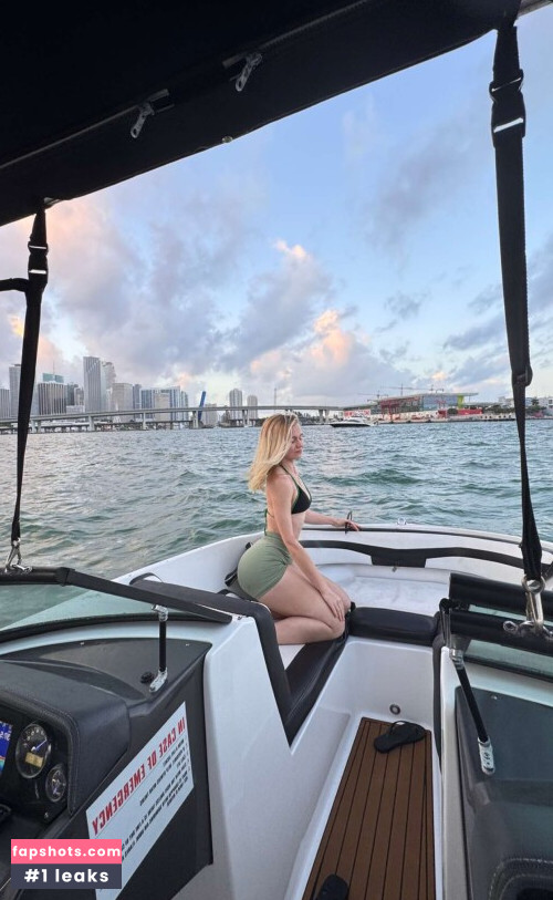 Vera Dijkmans Nude Leaks OnlyFans Photos #28 - LeakJerk