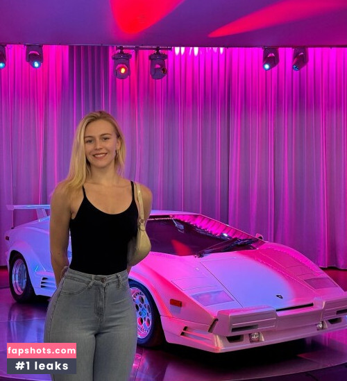 Vera Dijkmans Nude Leaks OnlyFans Photos #384 - LeakJerk