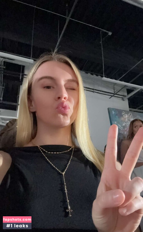 Vera Dijkmans Nude Leaks OnlyFans Photos #699 - LeakJerk