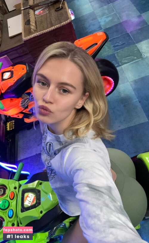 Vera Dijkmans Nude Leaks OnlyFans Photos #794 - LeakJerk