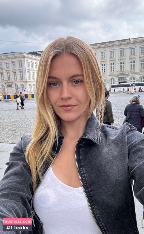 Vera Dijkmans gallery photo #911