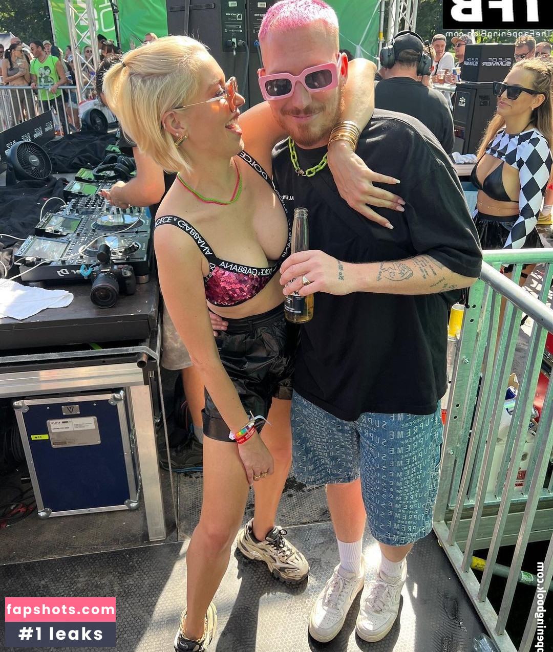 Verena Kerth gallery photo #17